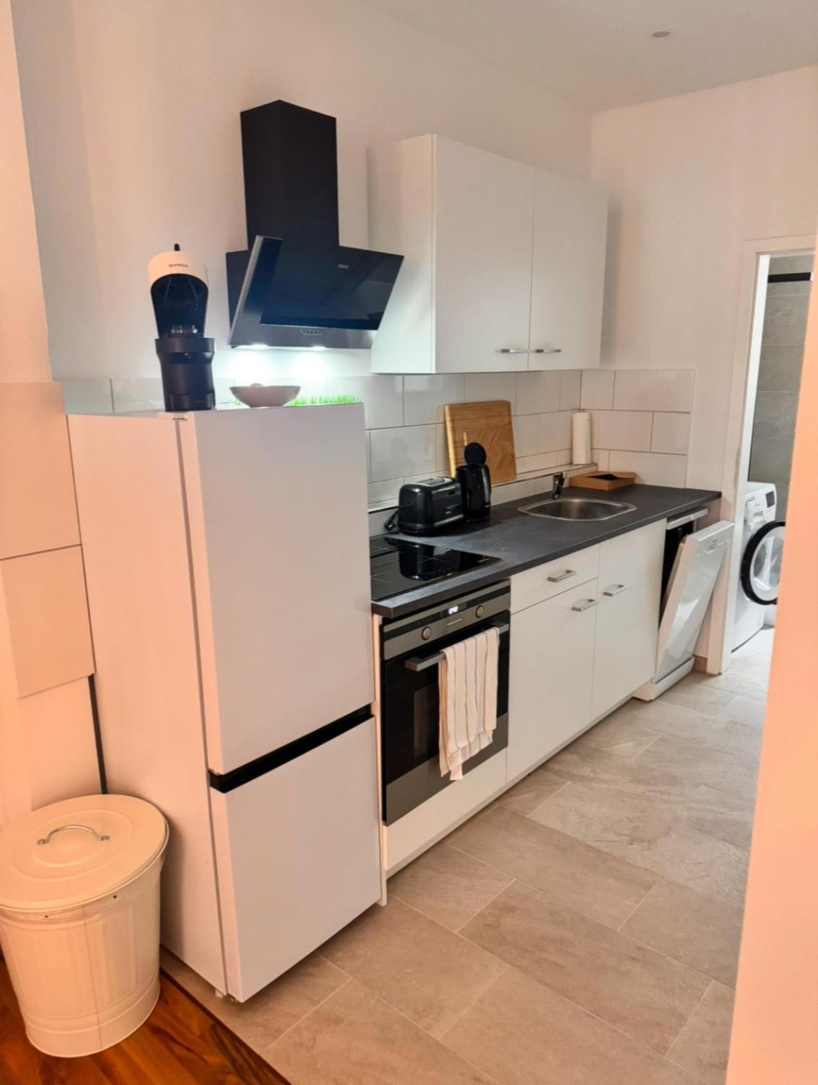 New Apartment In Magdeburg Buckau - Waschmaschine, Smart-Tv, Neues Badezimmer Екстериор снимка