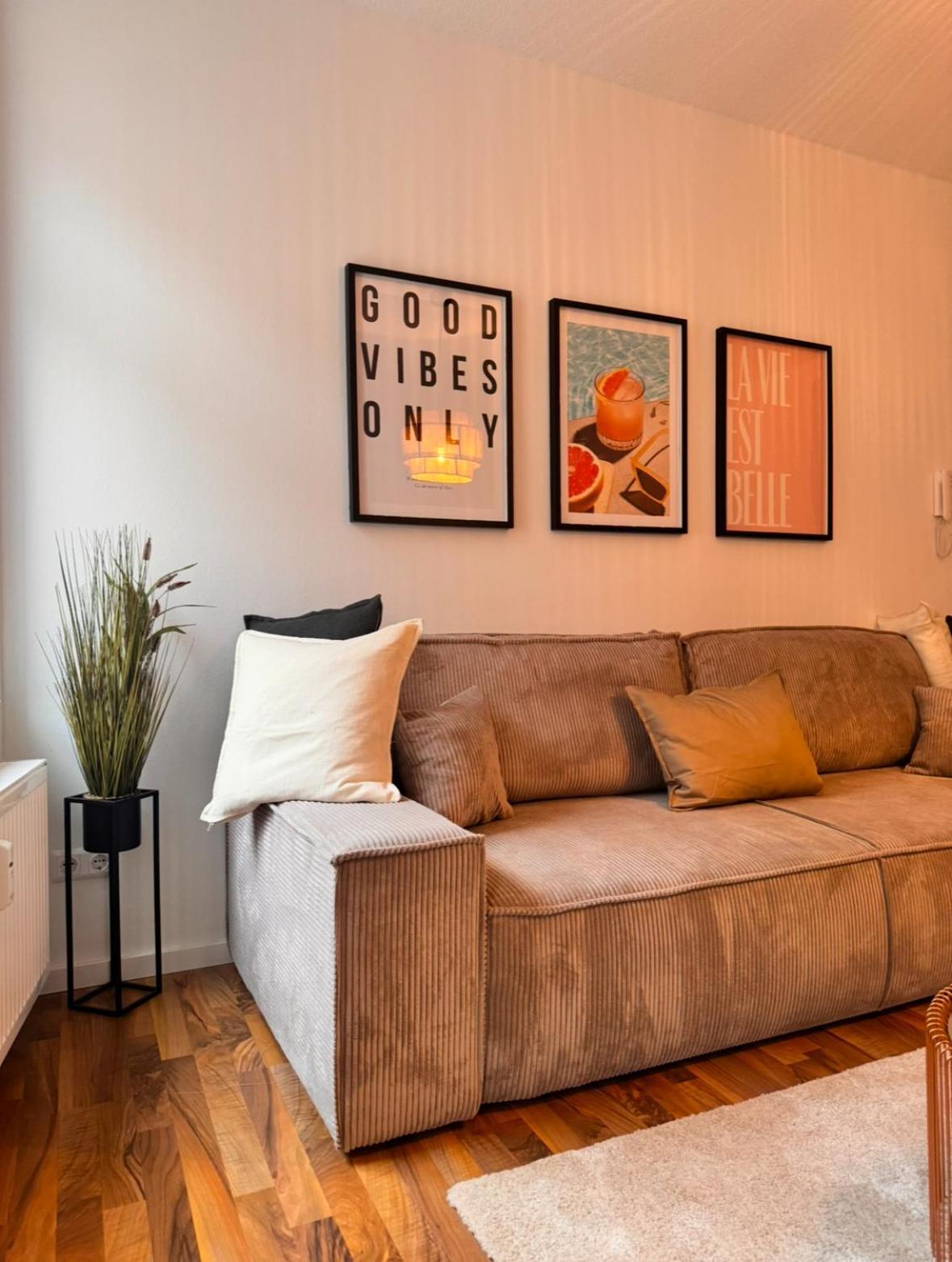 New Apartment In Magdeburg Buckau - Waschmaschine, Smart-Tv, Neues Badezimmer Екстериор снимка